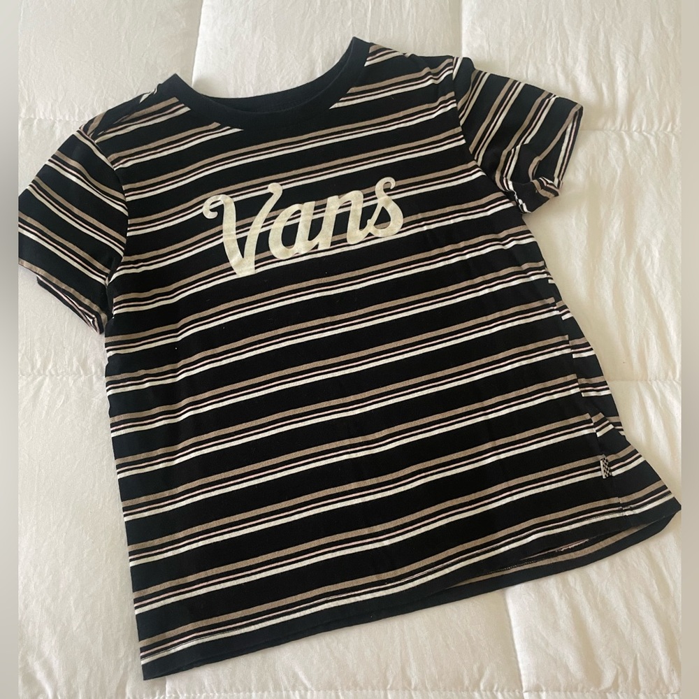 Vans striped tee. Juniors medium